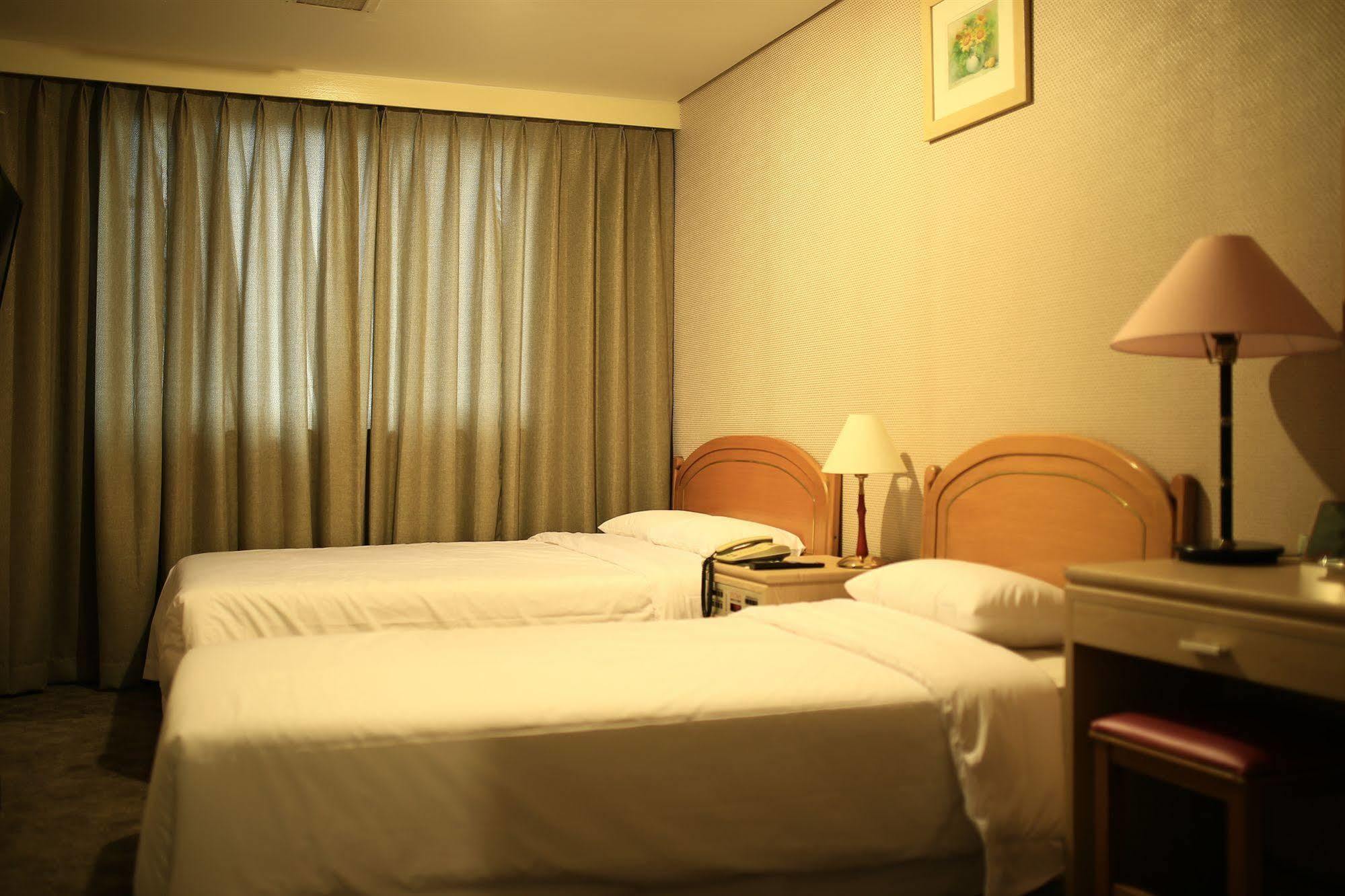 Brown Hotel Сеул Екстер'єр фото